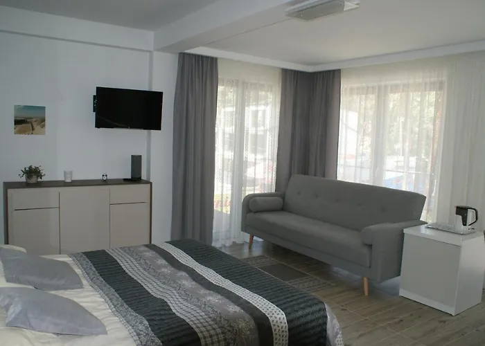 ホームステイ Alcala ポビエロボ